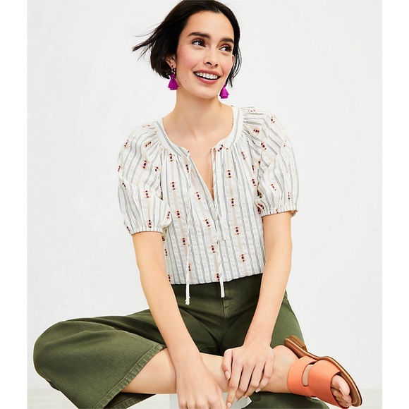 LOFT Tops - Loft Clip Tie Neck Puff Sleeve Top